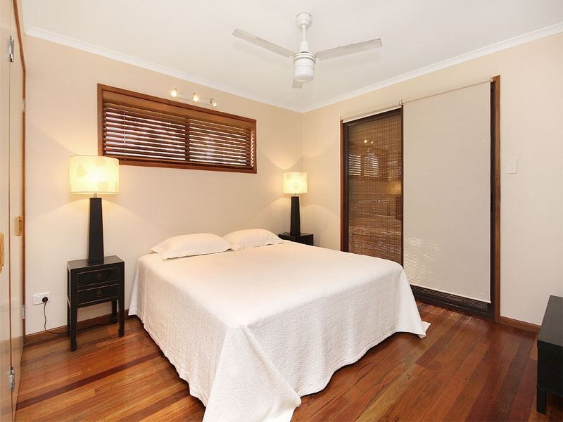 1a Pratt Court, Point Lookout QLD 4183