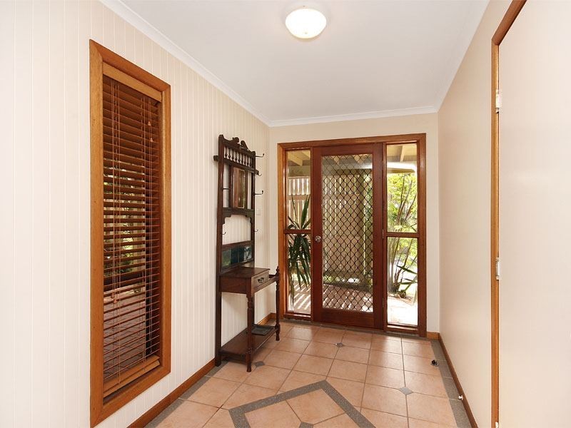 1a Pratt Court, Point Lookout QLD 4183