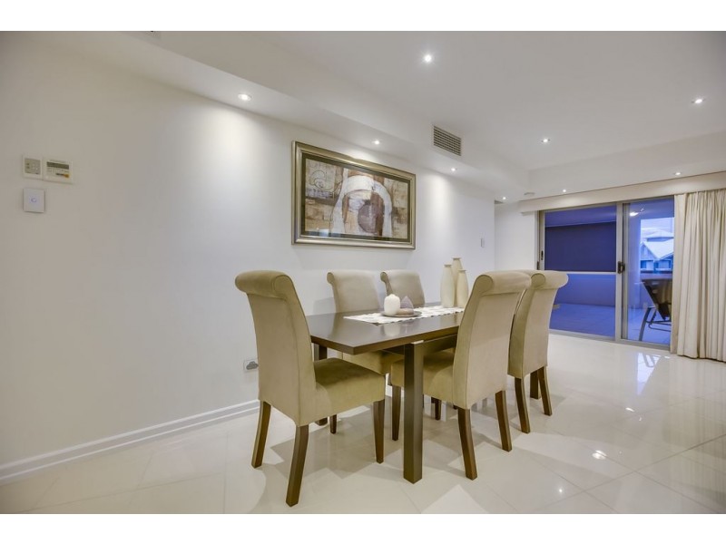 13/284 Vulture Street, Kangaroo Point QLD 4169