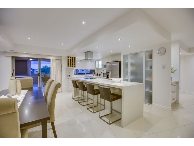 13/284 Vulture Street, Kangaroo Point QLD 4169