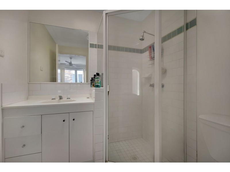 42 Wattle Street, Cannon Hill QLD 4170