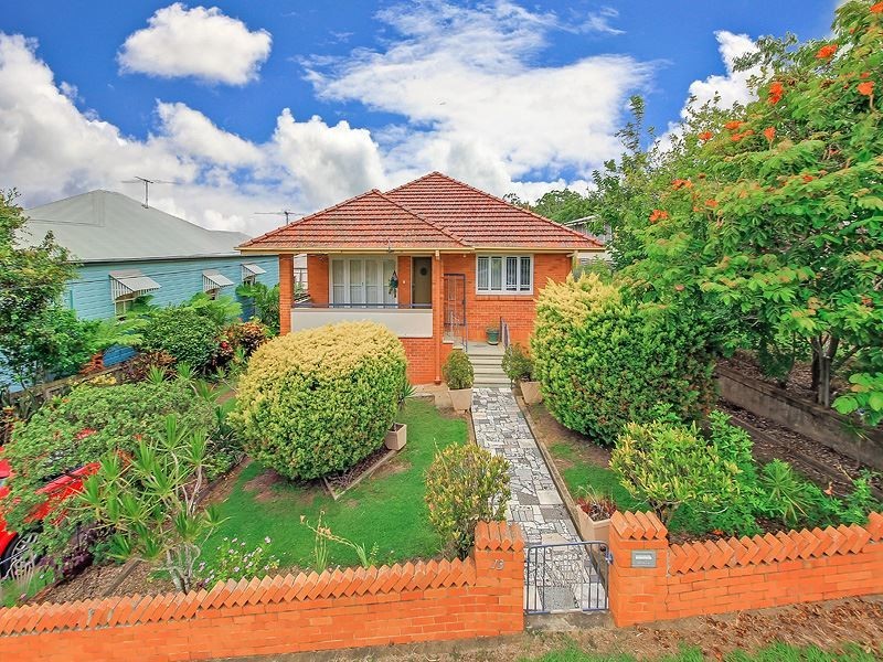 13 Thorpe Street, Balmoral QLD 4171