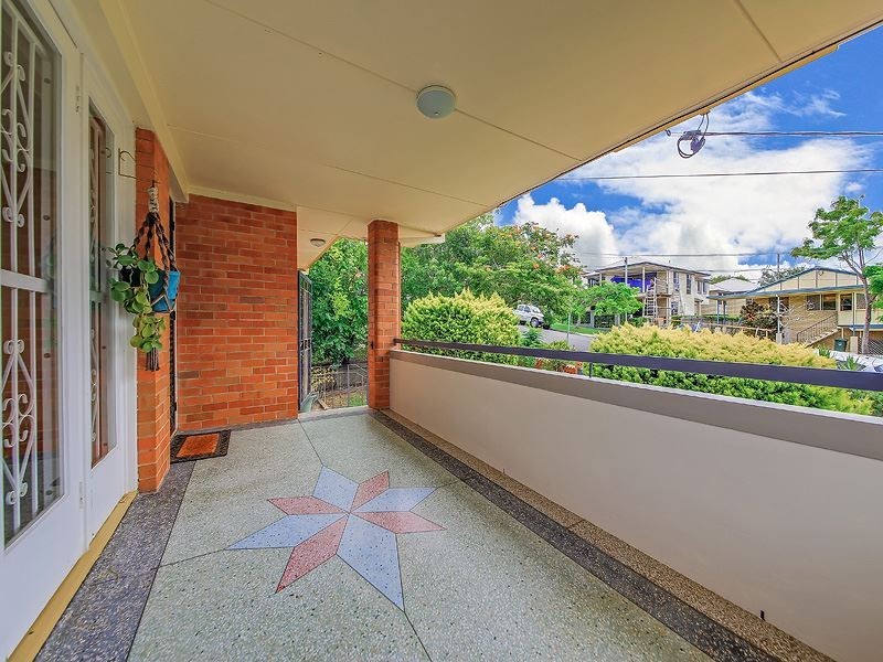 13 Thorpe Street, Balmoral QLD 4171