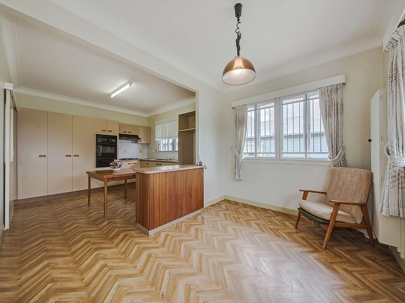 13 Thorpe Street, Balmoral QLD 4171