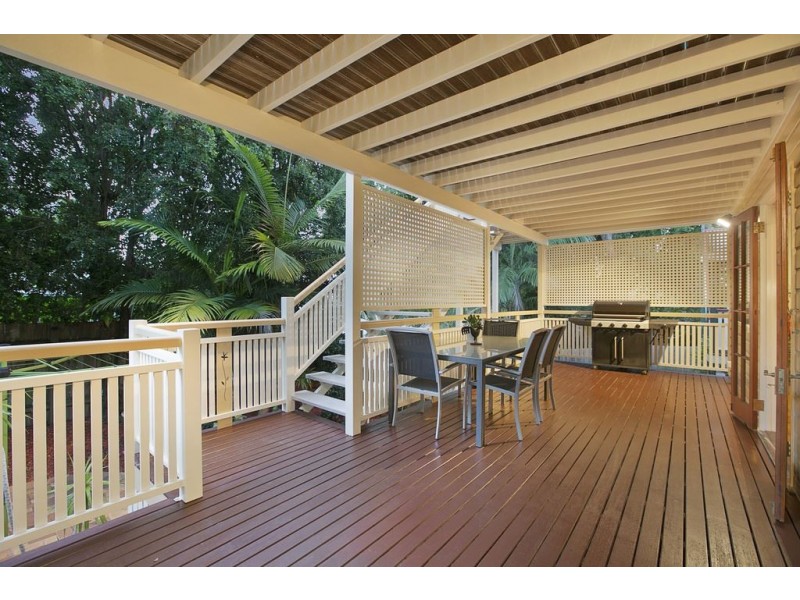 114 Fifth Avenue, Balmoral QLD 4171