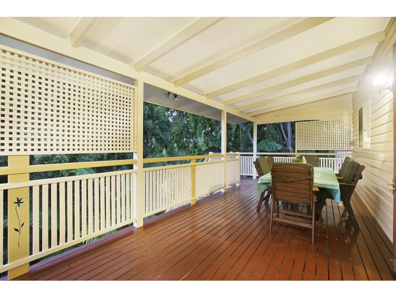 114 Fifth Avenue, Balmoral QLD 4171