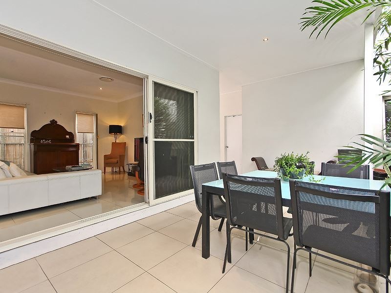 12 Riverbend Place, Bulimba QLD 4171