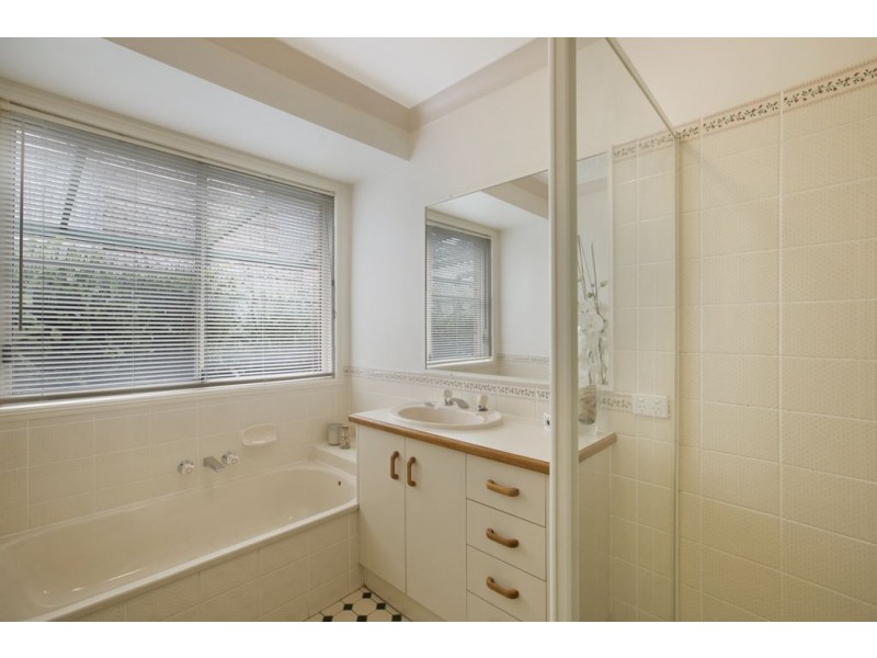 28 Eversholt Street, Belmont QLD 4153