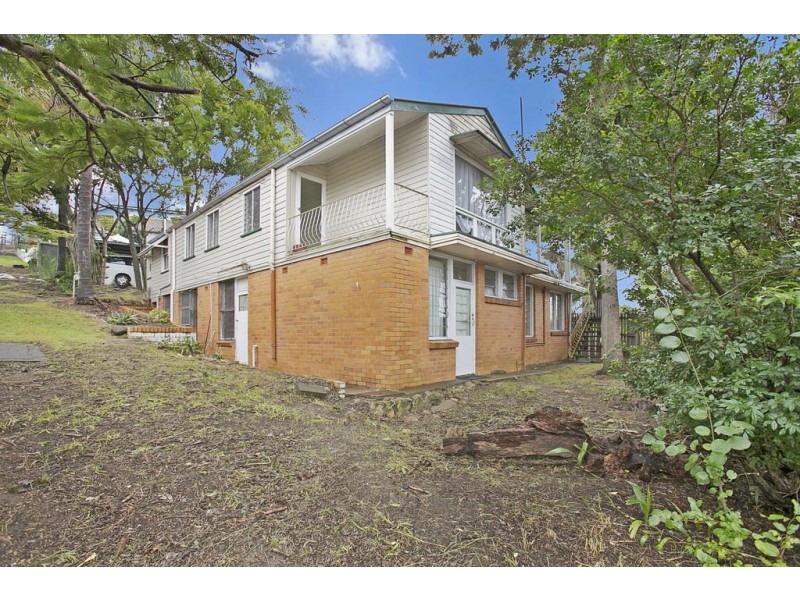 71 Balmoral Street, Hawthorne QLD 4171