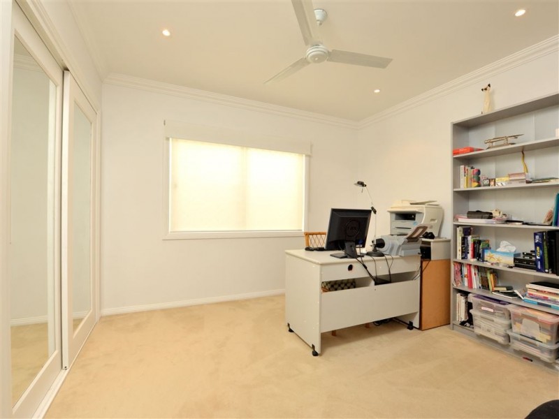 133 Shrapnel Road, Cannon Hill QLD 4170