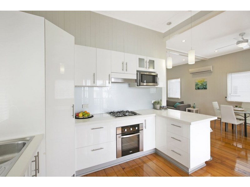 75 Grosvenor Street, Morningside QLD 4170