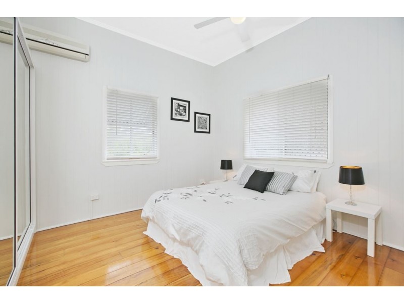 75 Grosvenor Street, Morningside QLD 4170