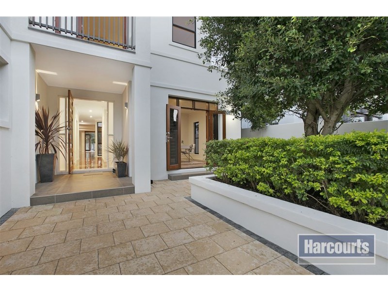 34 Portside Place, Bulimba QLD 4171