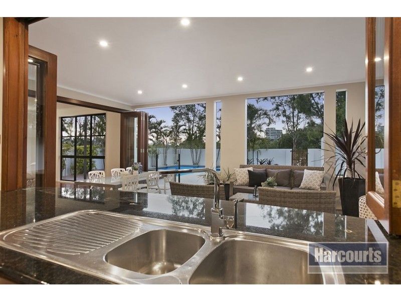 34 Portside Place, Bulimba QLD 4171