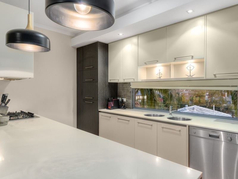 7/23 Collings Street, Balmoral QLD 4171