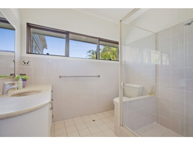 67 Fifth Avenue, Balmoral QLD 4171