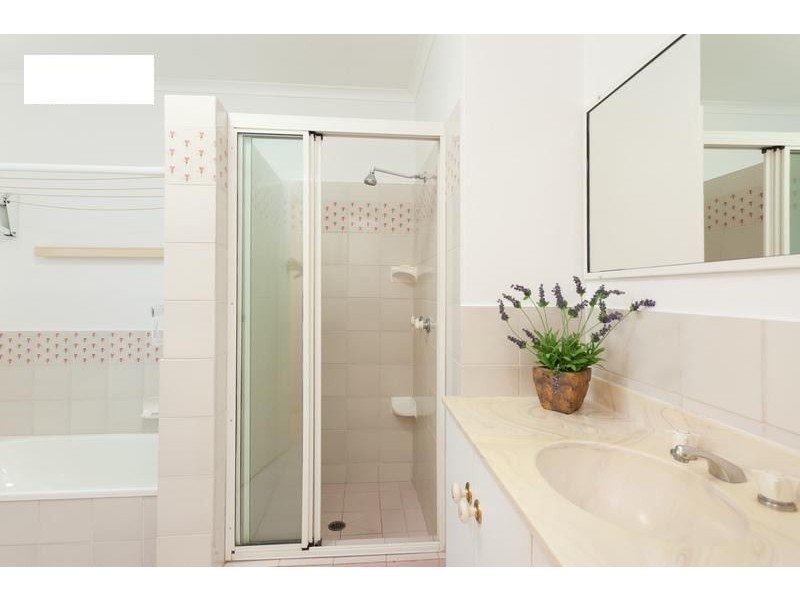 4/43 Wellington Street, Coorparoo QLD 4151