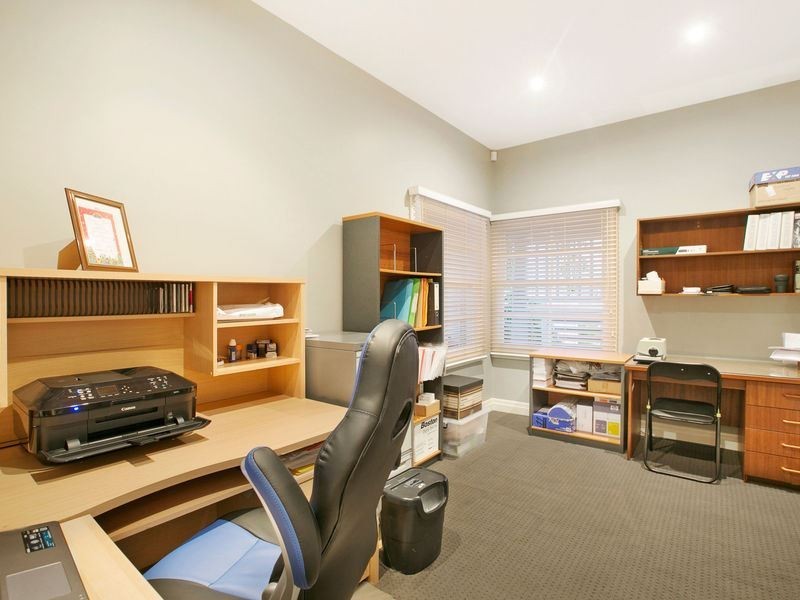 24 Fryar Street, Camp Hill QLD 4152