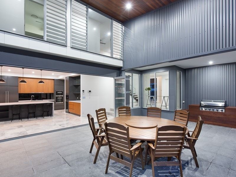 70 McConnell Street, Bulimba QLD 4171