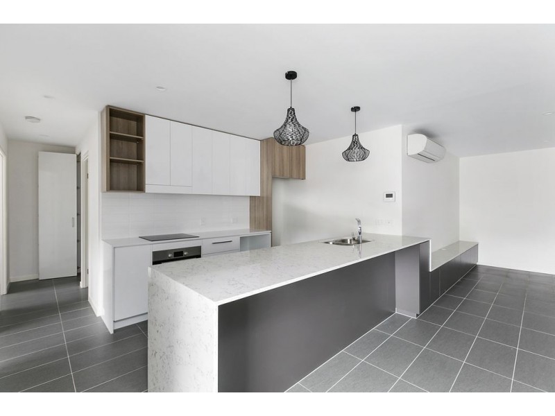 102/6 Lawson Street, Hawthorne QLD 4171