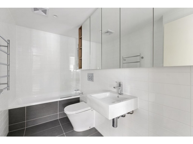 102/6 Lawson Street, Hawthorne QLD 4171