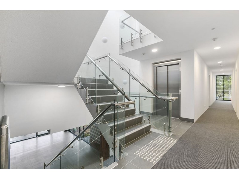 102/6 Lawson Street, Hawthorne QLD 4171