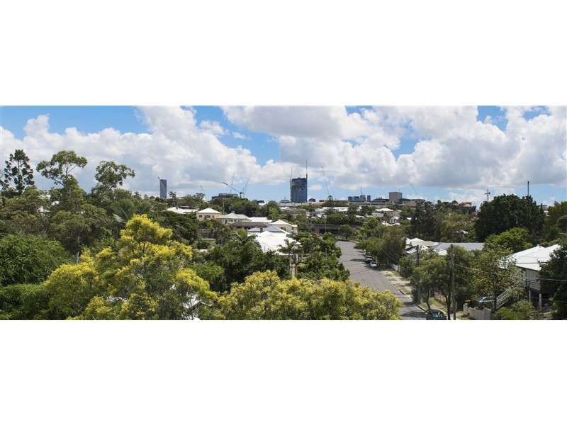 50 Deighton Road, Dutton Park QLD 4102