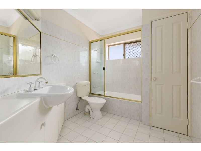 3/19 Miles Street, Hawthorne QLD 4171