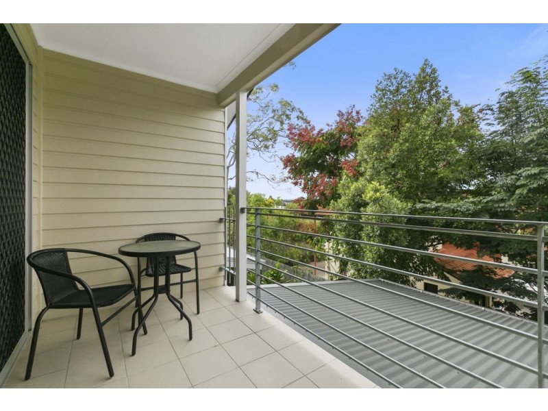 3/23 Dickenson Street, Carina QLD 4152