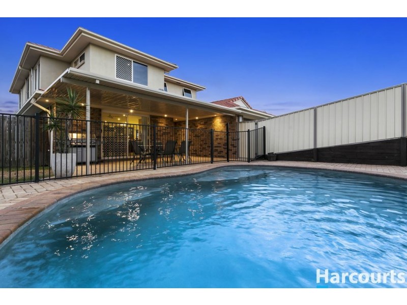 5 Ash Court, Carindale QLD 4152