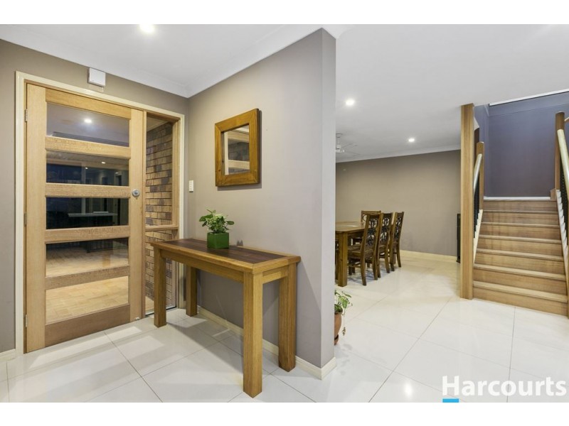 5 Ash Court, Carindale QLD 4152