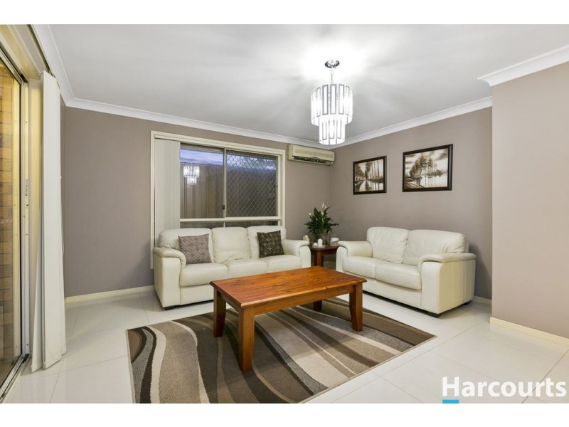 5 Ash Court, Carindale QLD 4152