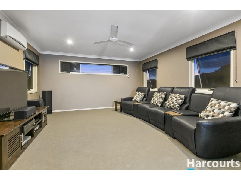 5 Ash Court, Carindale QLD 4152