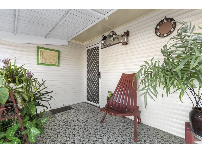 11 Blackwood Avenue, Cannon Hill QLD 4170