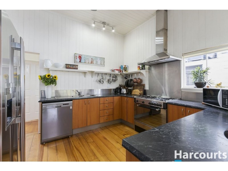 45 Pattison Avenue, Norman Park QLD 4170