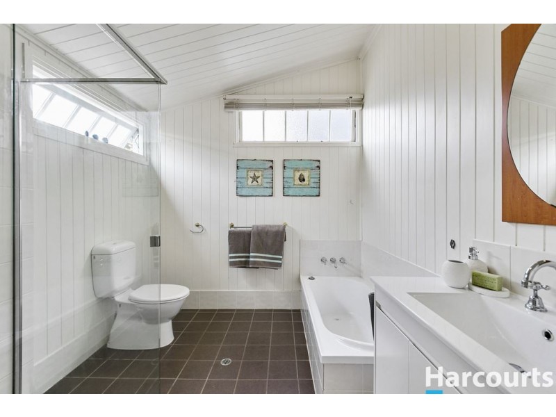 45 Pattison Avenue, Norman Park QLD 4170