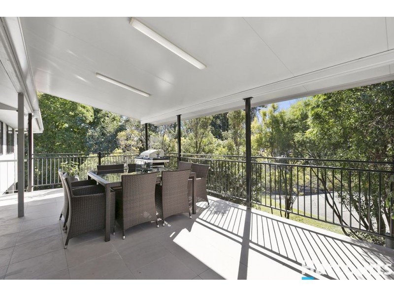 54 Olive Grove, Balmoral QLD 4171