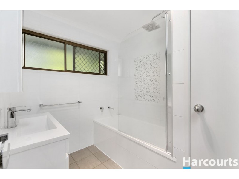 54 Olive Grove, Balmoral QLD 4171