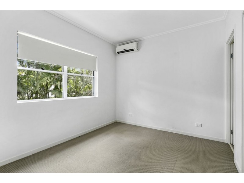 2/320 WYNNUM ROAD, Norman Park QLD 4170