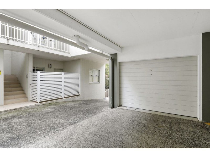 2/320 WYNNUM ROAD, Norman Park QLD 4170