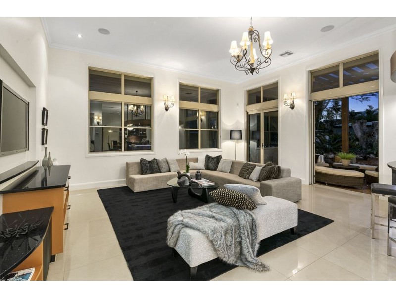 14 Como Street, Ormiston QLD 4160