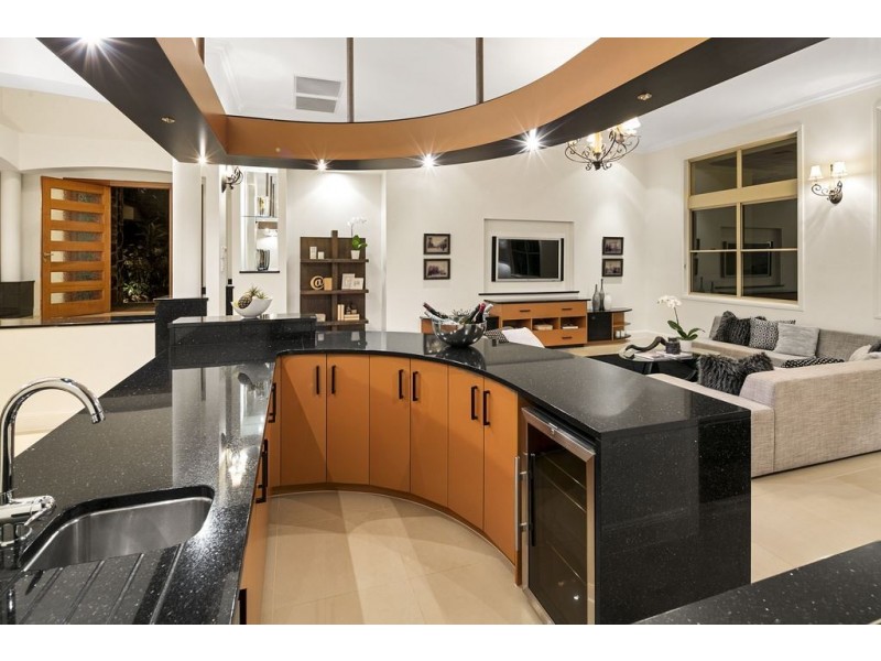 14 Como Street, Ormiston QLD 4160