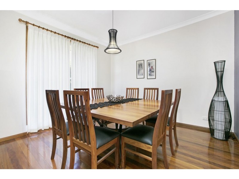 8 REMBRANDT STREET, Carina QLD 4152