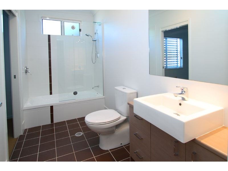 3/96 Dickenson Street, Carina QLD 4152