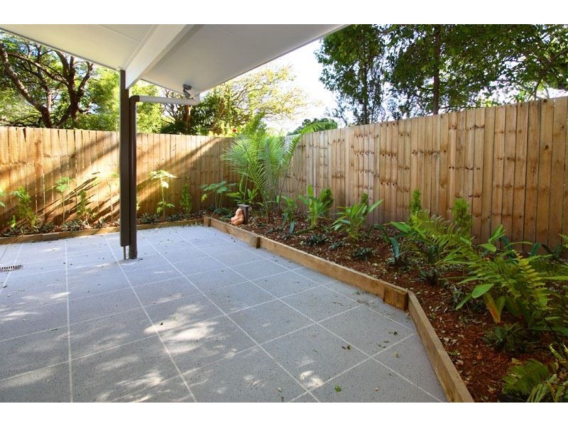 3/96 Dickenson Street, Carina QLD 4152