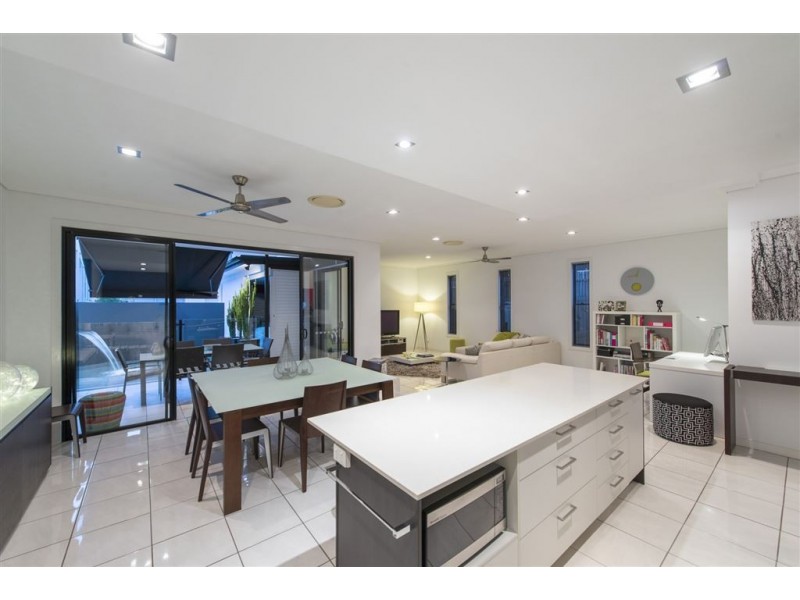 112 Love Street, Bulimba QLD 4171