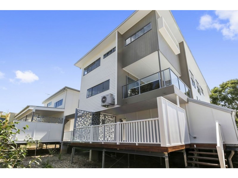 81 Riding Road, Hawthorne QLD 4171