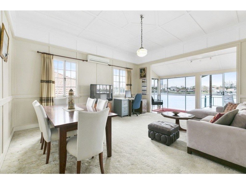 32 Wynnum Road, Norman Park QLD 4170