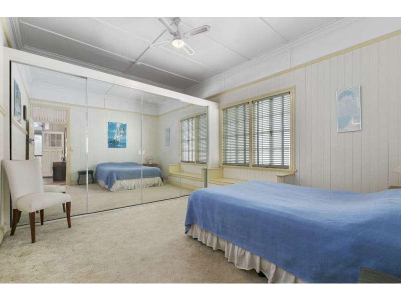 32 Wynnum Road, Norman Park QLD 4170