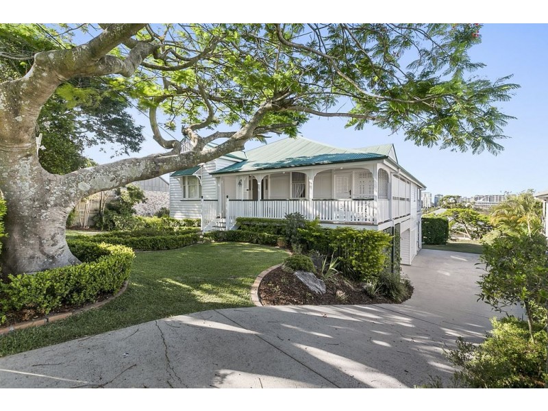21 Nuttall Street, Bulimba QLD 4171
